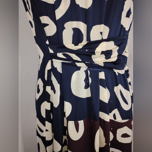 UNIQUE WHISTLES DRESS - Picture 13 of 14